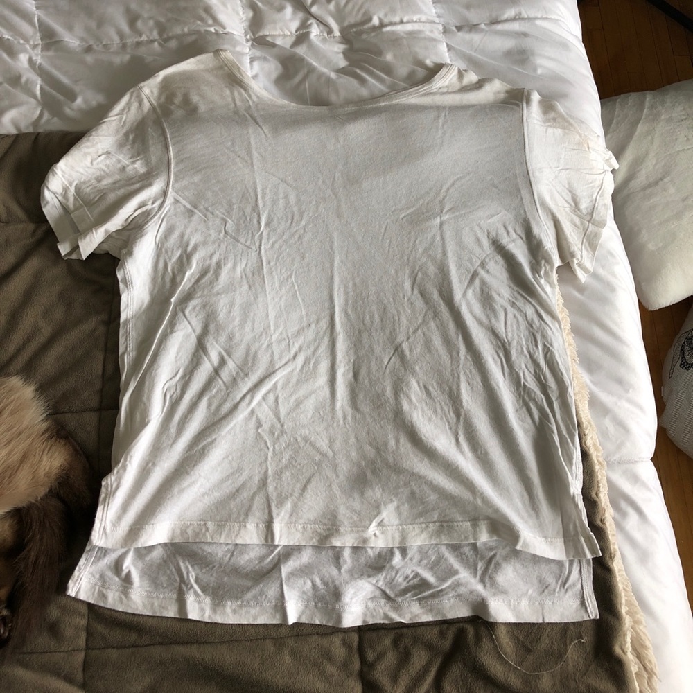 Lulu lemon t shirt